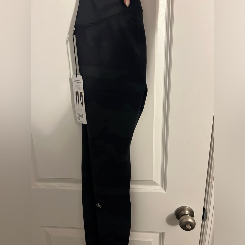 Alo Yoga Leggings BNWT